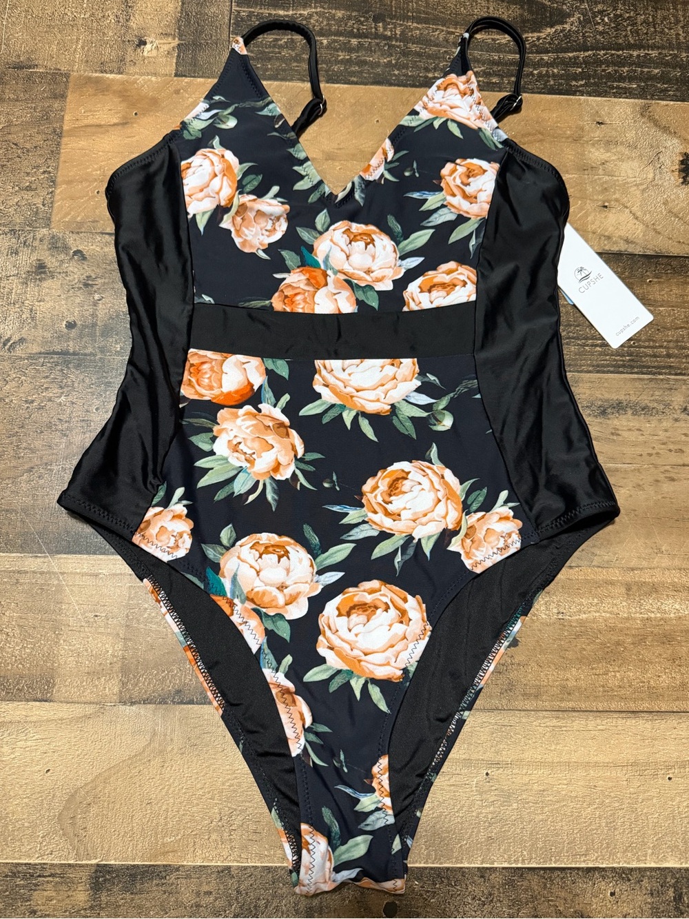 Cupshe Happy Time Print One-piece Swimsuit - Picture 2 of 4